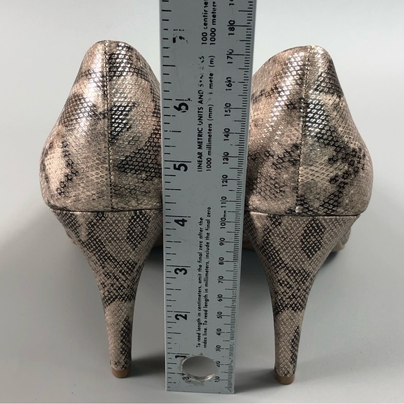 Apostrophe Desiree Women’s Peep Toe Pump Heels Size 8.5M - Picture 10 of 10